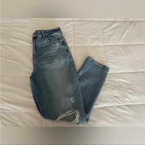 American eagle Curvy mom jeans